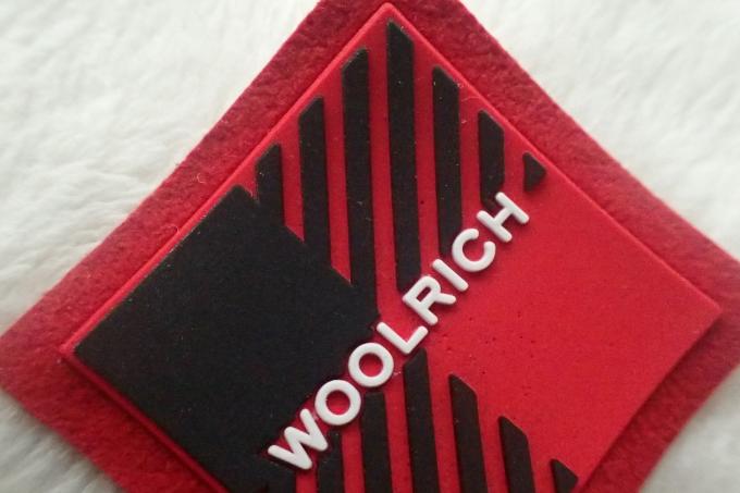 Professioneel Aangepast Rubber het Embleemflard van Microfiber voor Kleren en Zakken Enz.