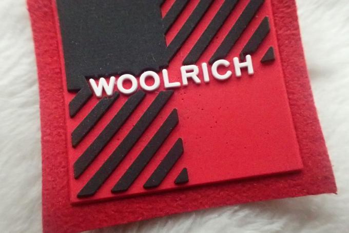 Professioneel Aangepast Rubber het Embleemflard van Microfiber voor Kleren en Zakken Enz.