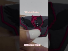 Custom T-Shirt Silicone Label Wasbaar 3D Soft Silicone Logo Warmteoverdracht Silicone Badge