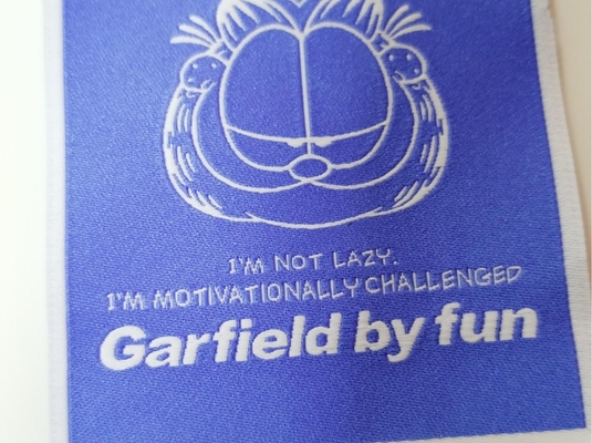 Aangepast Ontwerpt-shirt Geweven Etiket, Kledingstukhals Geweven Etiket