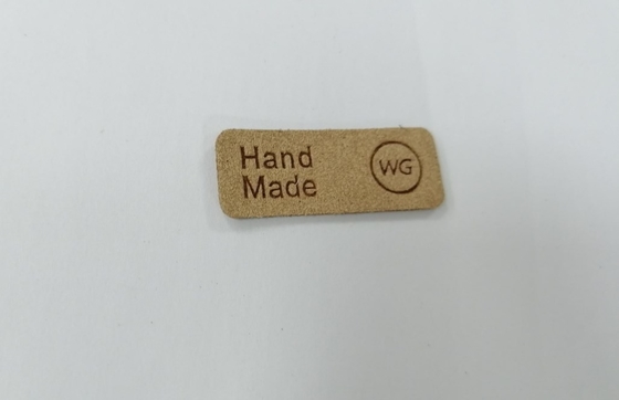 Het in reliëf gemaakte Leer van Logo Microfiber Pu herstelt Wasbare Etiketten naait op Kleding