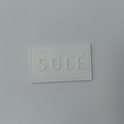 De BV Goedgekeurde Silicone 3D In reliëf gemaakte Douane naait op Logo Patches-het Kenteken van pvc