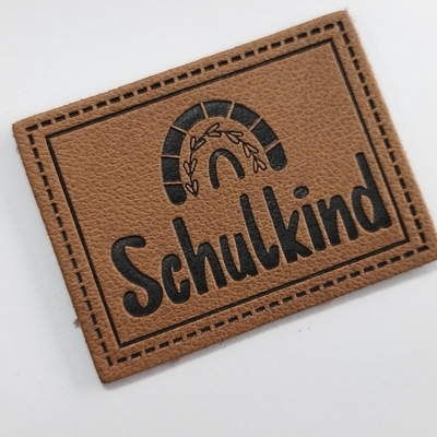 Naait het Microfiber In reliëf gemaakte Etiket van het Embleempu Leer op Kleding aanpast Ontwerp