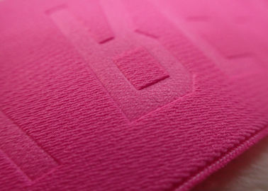 Het in reliëf gemaakte 3D Opgeheven Naamembleem herstelt Zelfklevende Haak en Lijnband voor Sportkleding