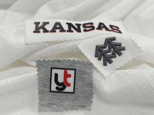 Hoogwaardige overdracht 3D warmtepers kledinglabel siliconen badge warmteoverdracht voor kledingstukken