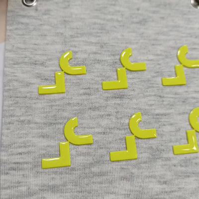 3D-gebrouwen gloeiend logo ijzeren kleding warmte rubber badge siliconen warmteoverdracht pleister