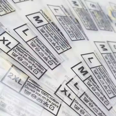 Op maat gemaakte hoogwaardige kledingtransferlabels Thermische transferlabels Print logo Groothandel