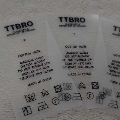 Op maat gemaakte hoogwaardige kledingtransferlabels Thermische transferlabels Print logo Groothandel