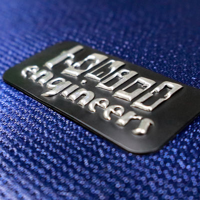 Gepersonaliseerde kleding van hoge kwaliteit 3D zilver zwart Tpu warmte metaal overdracht logo voor kleding