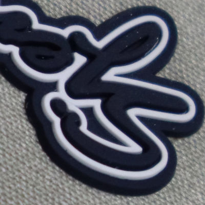 Aangepaste 3D siliconen label wasbaar 3D zacht siliconen logo warmteoverdracht badge