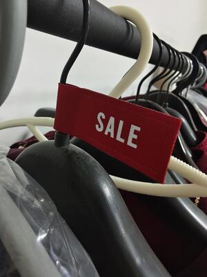 Customized Brand Logo Clothing SALE Label Screen Printing Logo Woven Label for Clothing