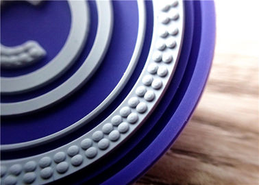 De dubbele Flarden van het Kleuren Cirkelsilicone met 3D In reliëf gemaakt Merknaamembleem
