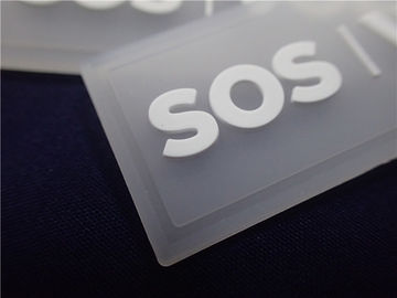 De wasbare Flarden van het Douane Rubberembleem, naaien - op Siliconekenteken voor Hoed
