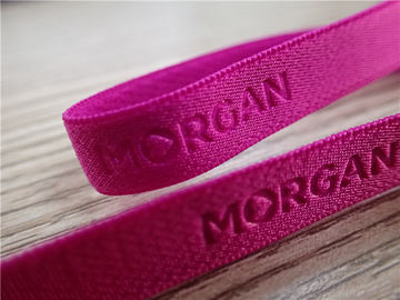 De roze Zachte 3D Manier van de Elastiekje Hoge Frequentie of Embleem op Singelband voor Ondergoed