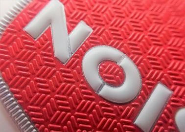 Zacht Ijzer op TPU-Kentekensserigrafie die 3D In reliëf gemaakte Overdracht van de Embleemhitte drukken