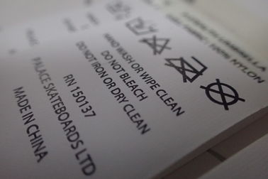 De vlakke Scherpe Etiketten van de de Druk Nylon Zorg van het Douanescherm voor Zakken, Handdoeken