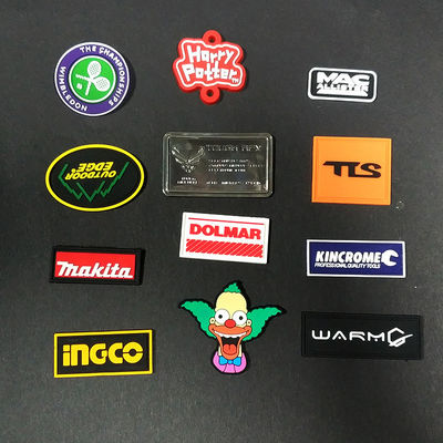 3D Logo Embossed Motif Rubber Patches-Kentekens van Pvc voor het Naaien van Kleding