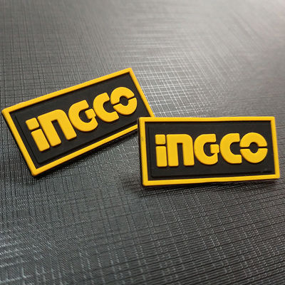 OEM die 3D Pvc-van het de Markeringenkledingstuk van het Flardensweatshirt Hangende Embleem van de het Etiketdouane kleden