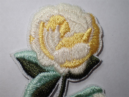Geborduurde douane de Bloemen naaien of Ijzer op Flard voor Kleding Applique