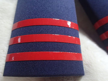 Glans en Zachte Silicone RubberdieEtiketten op Militaire Kledingsschouders worden gedrukt