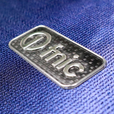 Gepersonaliseerde kleding van hoge kwaliteit 3D zilver zwart Tpu warmte metaal overdracht logo voor kleding
