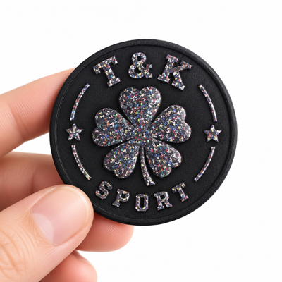 Custom Glitter PVC Sport Emblemen met Verhoogde Details voor Jassen Tassen en Teamkleding