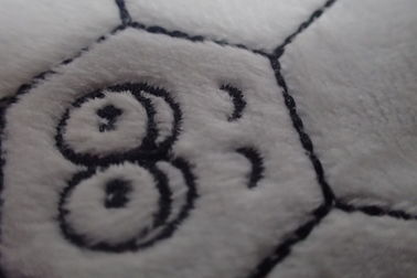 Van de de Laserbesnoeiing van de beeldverhaalvoetbal de Geborduurde Kentekens Douane